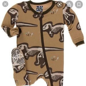 KicKee Pants footed  zip up sleeper 3-6